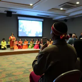 Onde assistir a apresentações culturais