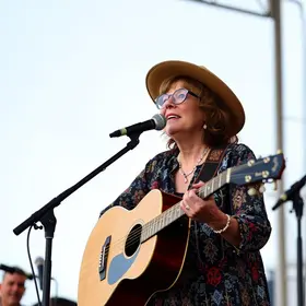 Com homenagem à Rita Lee, Ana Cañas é atração principal do Festival de Música de Americana 2026