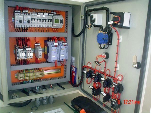 Eletricista Residencial e Industrial - Edson CREA 506981860