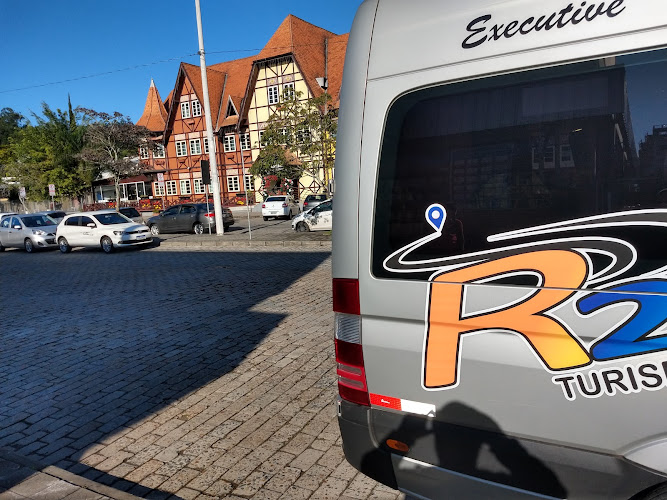 R2 Turismo Executive Van Service